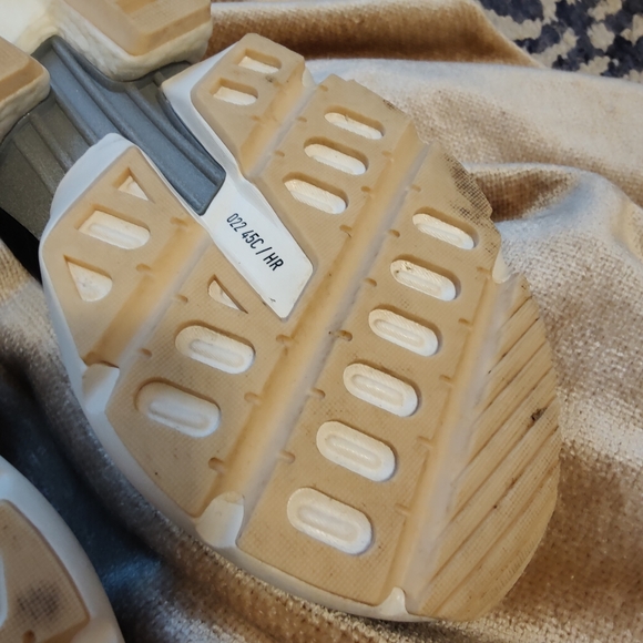 Adidas Wmns P.O.D. S3.1 'Core Black', Size 5.5 - Picture 13 of 16